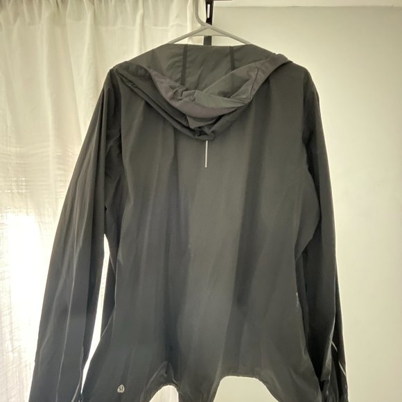 Lululemon Rain Jacket - Picture 4 of 4